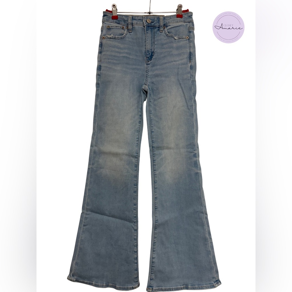 NWT | American Eagle Super High-Rise Light Wash Flare | 0 Short